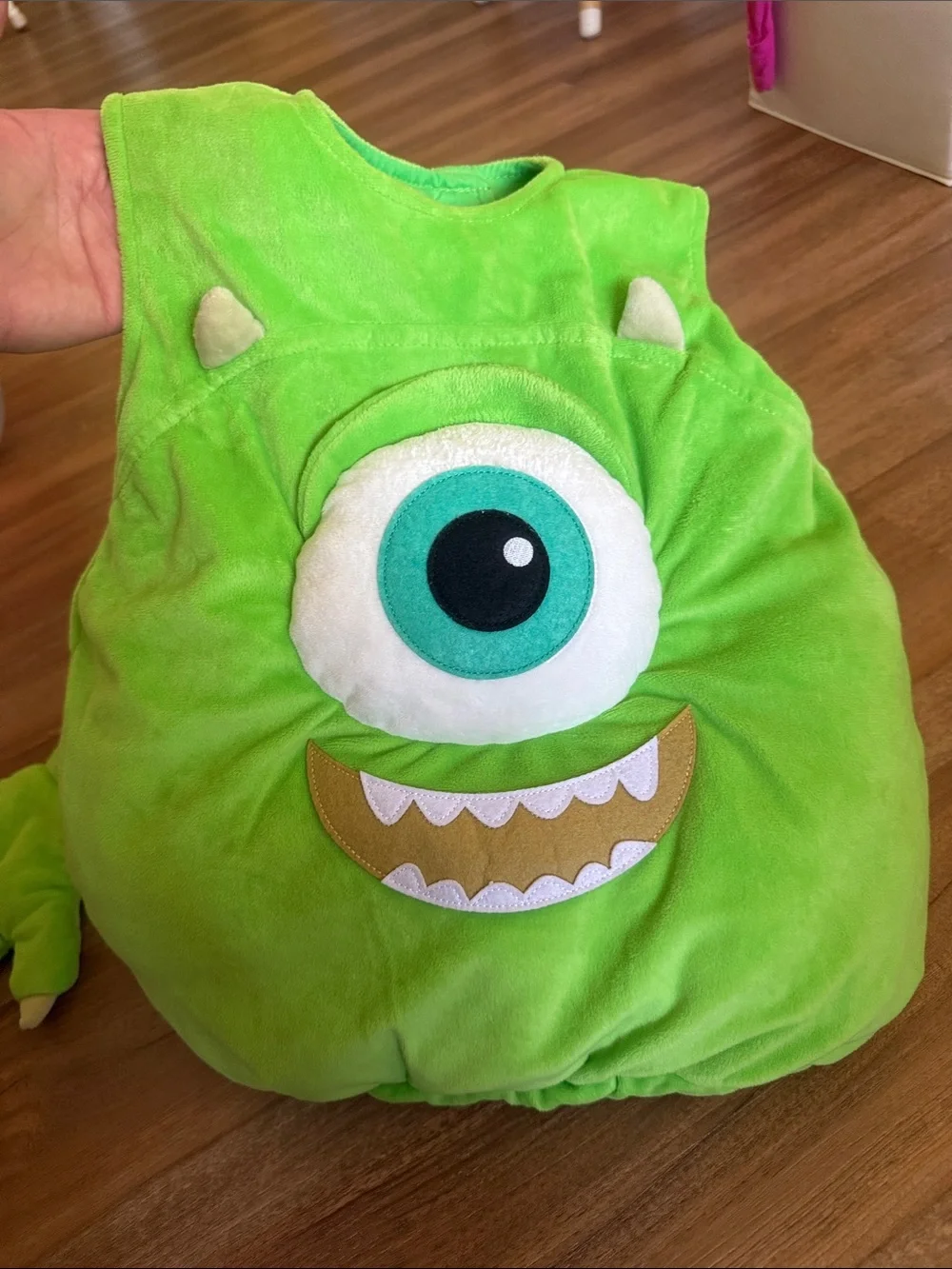 Pottery Barn Kids Bright Green One-Eye Monster Costume Top with Gloves and Feet - Picture 2 of 7